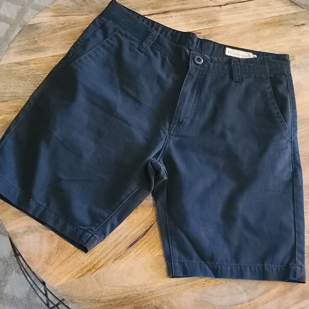 Volcom shorts